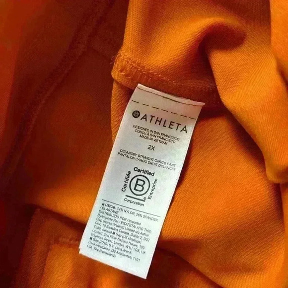 Athleta High-Waisted Flare Cargo Pants in Terracotta Orange Athleisure Style - Picture 9 of 9